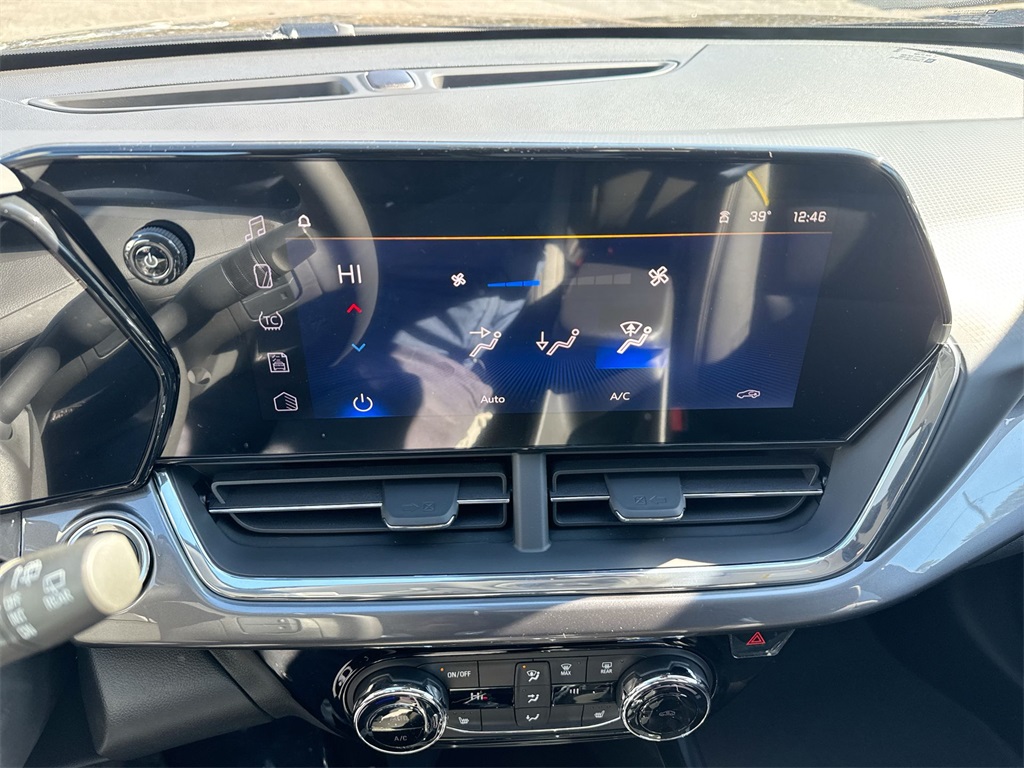 2026 Chevrolet Trax ACTIV Image 22 of 35