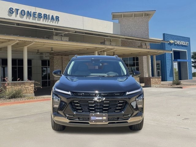 2026 Chevrolet Trax ACTIV Image 2 of 26