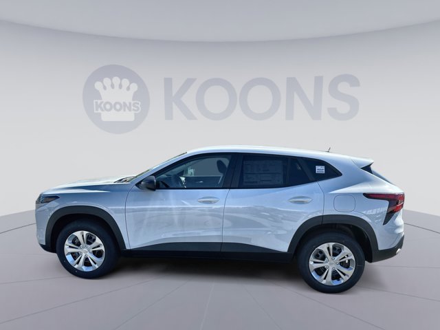 2026 Chevrolet Trax LS Image 8 of 23