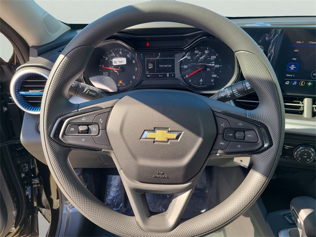 2026 Chevrolet Trax LS Image 30 of 31