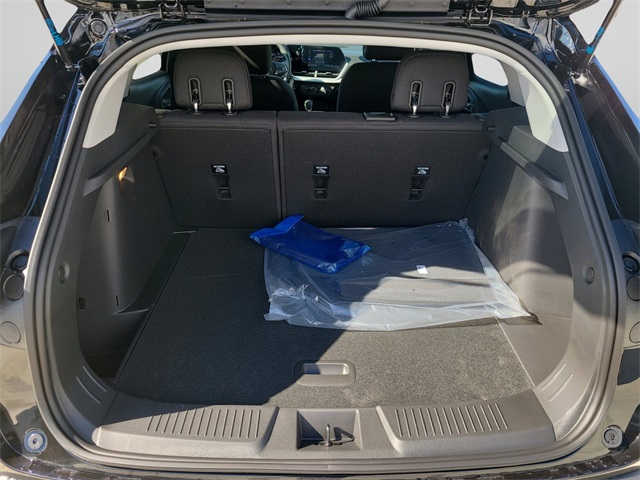 2026 Chevrolet Trax LS Image 8 of 31