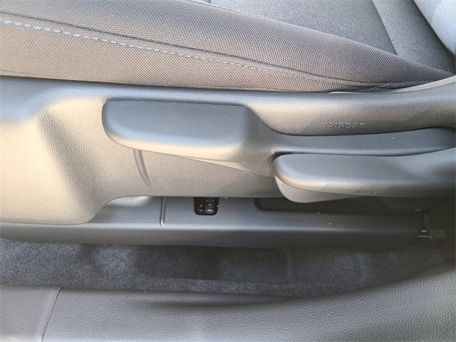 2026 Chevrolet Trax LS Image 26 of 31