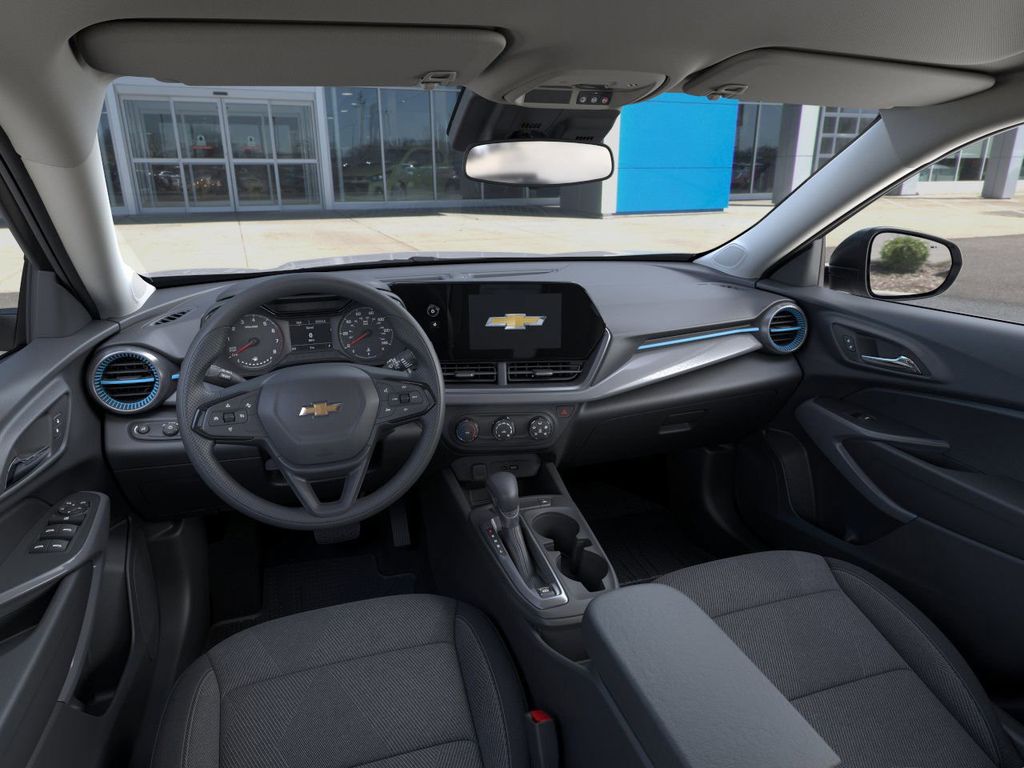 2026 Chevrolet Trax LS Image 14 of 27