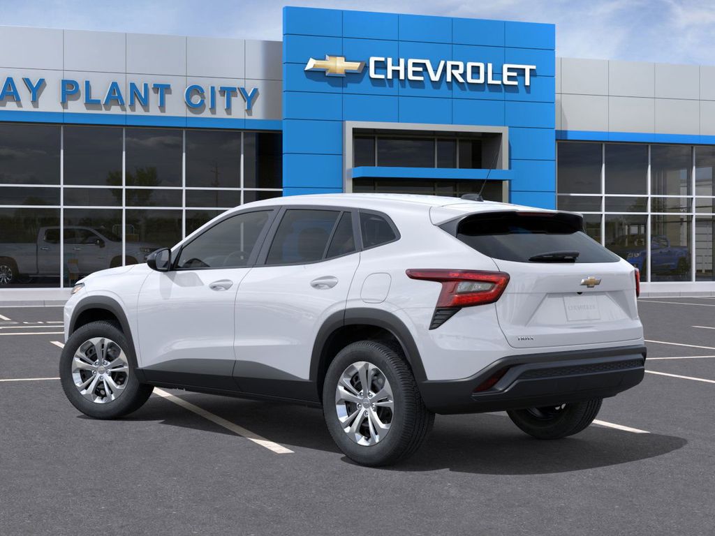 2026 Chevrolet Trax LS Image 8 of 27