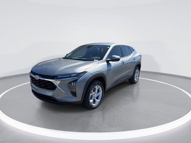 2026 Chevrolet Trax LS Image 1 of 22