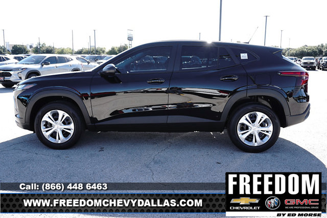 2026 Chevrolet Trax LS Image 8 of 43