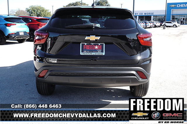 2026 Chevrolet Trax LS Image 9 of 43