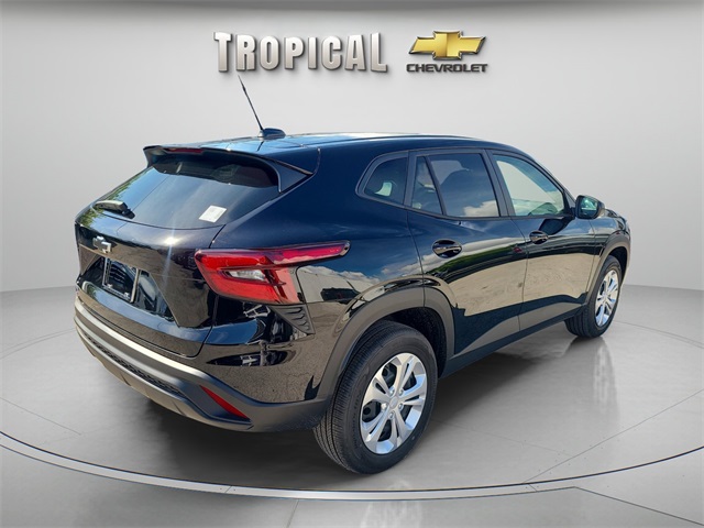2026 Chevrolet Trax LS Image 5 of 33