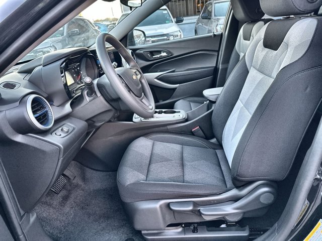 2026 Chevrolet Trax LS Image 14 of 24