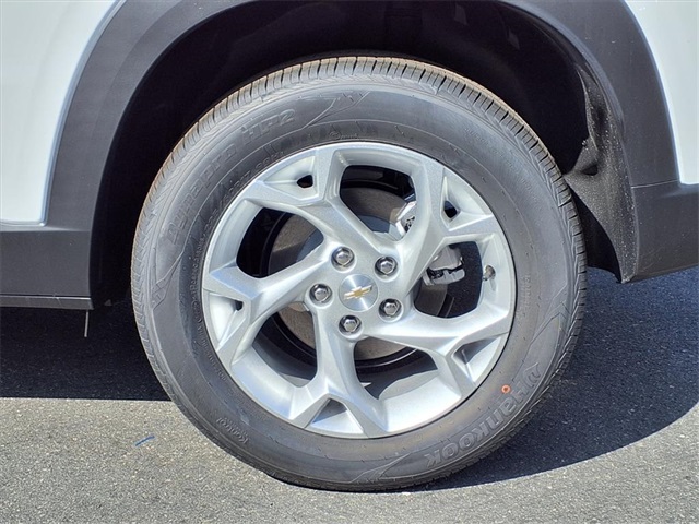 2026 Chevrolet Trax LS Image 7 of 12