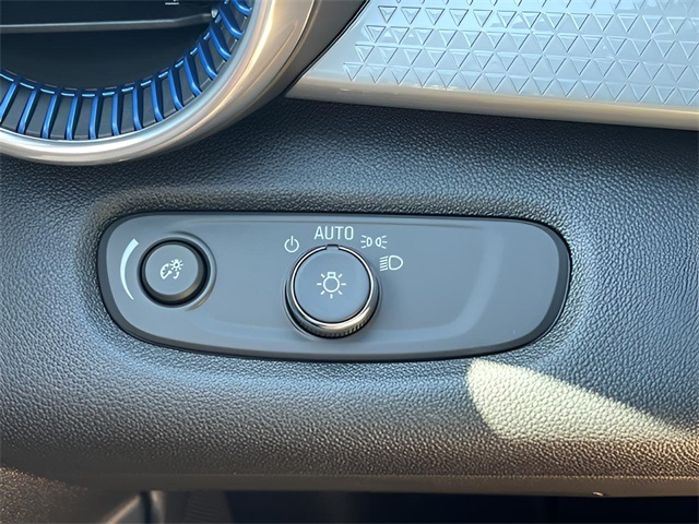 2026 Chevrolet Trax LT Image 32 of 33