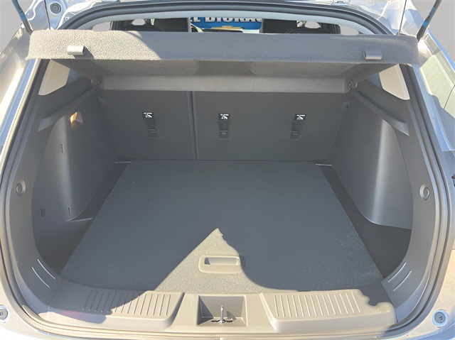 2026 Chevrolet Trax LT Image 11 of 33