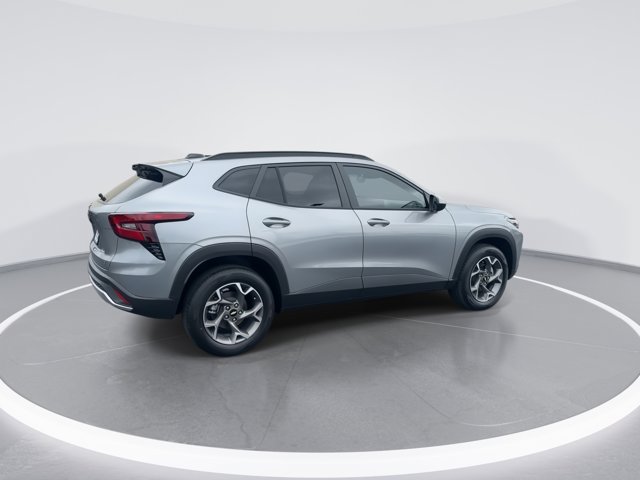 2026 Chevrolet Trax LT Image 6 of 25