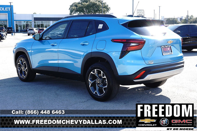 2026 Chevrolet Trax LT Image 8 of 40