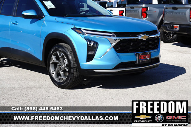 2026 Chevrolet Trax LT Image 3 of 40