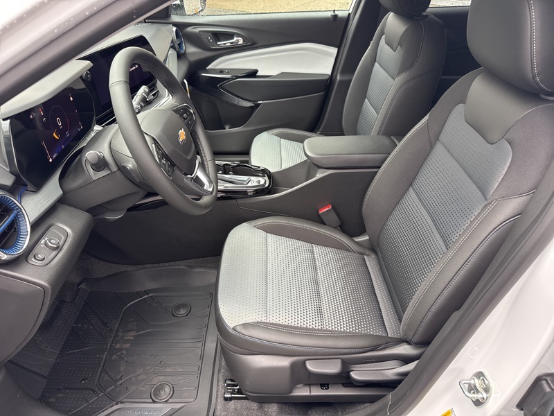 2026 Chevrolet Trax LT Image 13 of 40