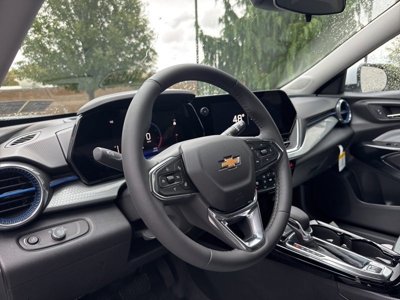 2026 Chevrolet Trax LT Image 16 of 40
