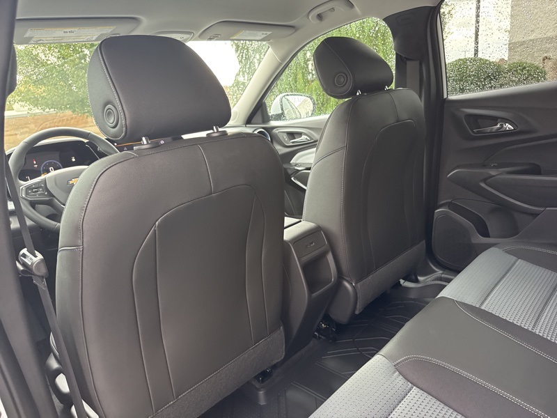 2026 Chevrolet Trax LT Image 10 of 40