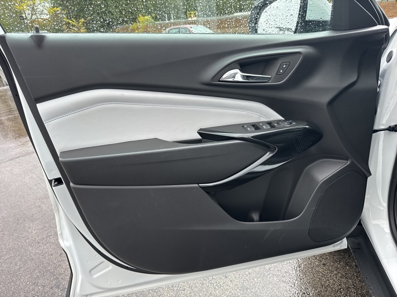 2026 Chevrolet Trax LT Image 24 of 40