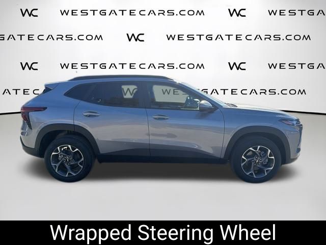 2026 Chevrolet Trax LT Image 4 of 33