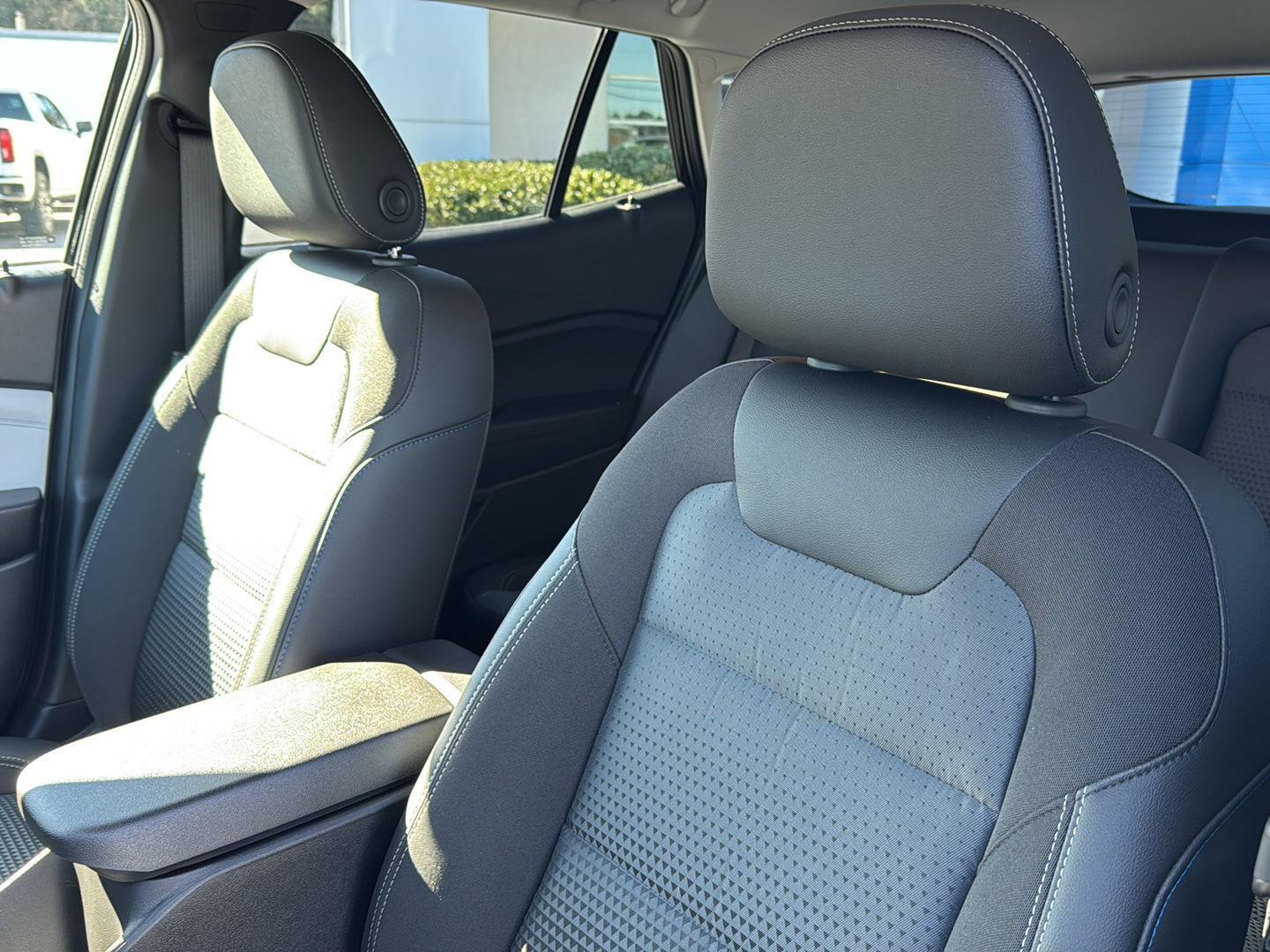 2026 Chevrolet Trax LT Image 11 of 30