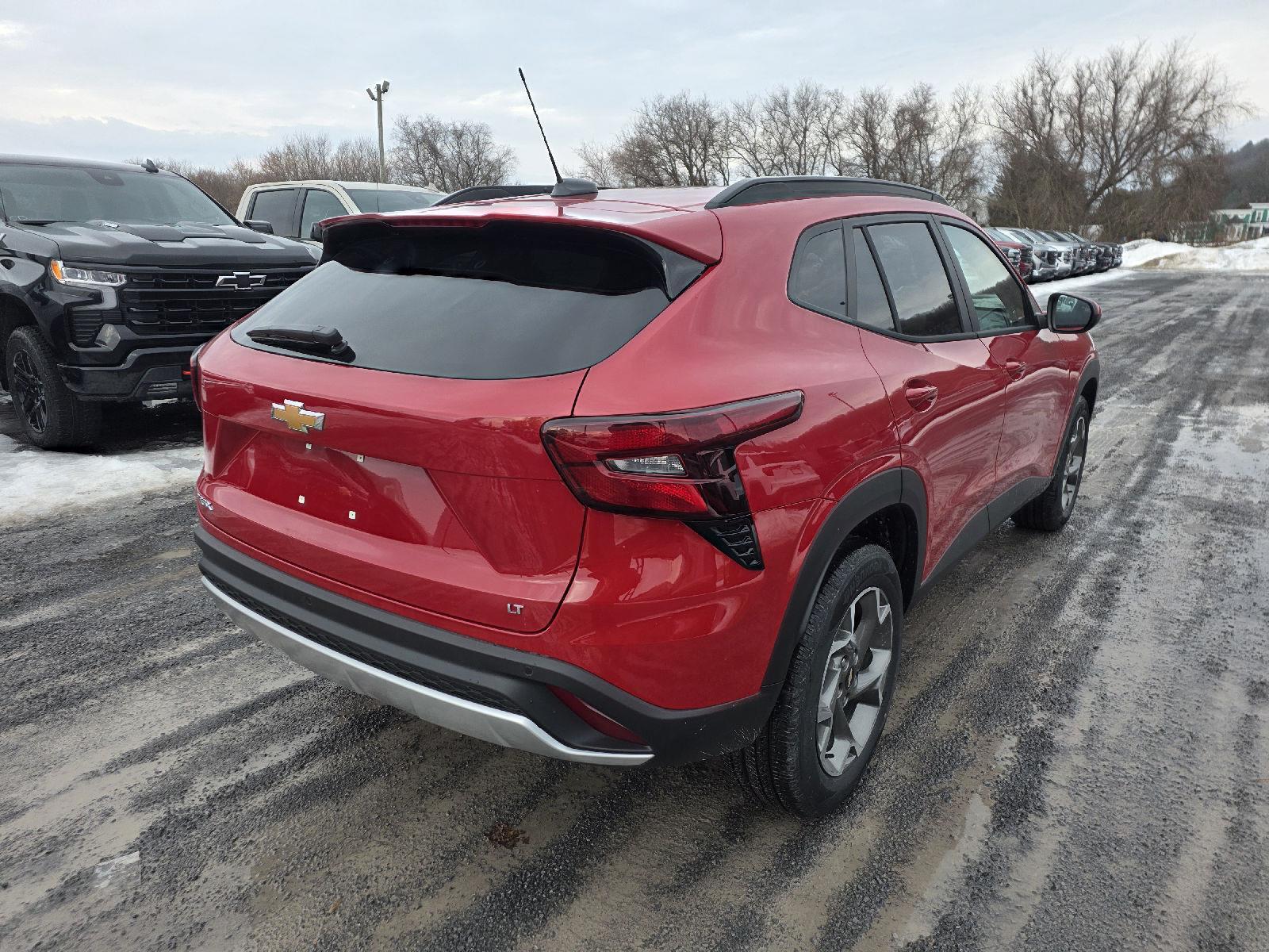 2026 Chevrolet Trax LT Image 4 of 26