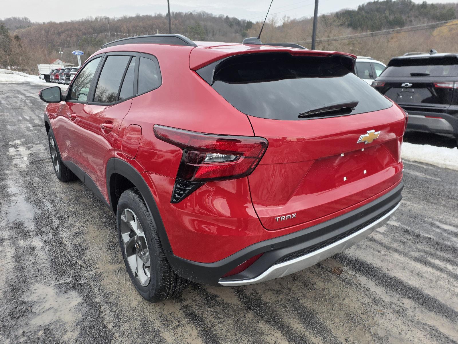 2026 Chevrolet Trax LT Image 5 of 26