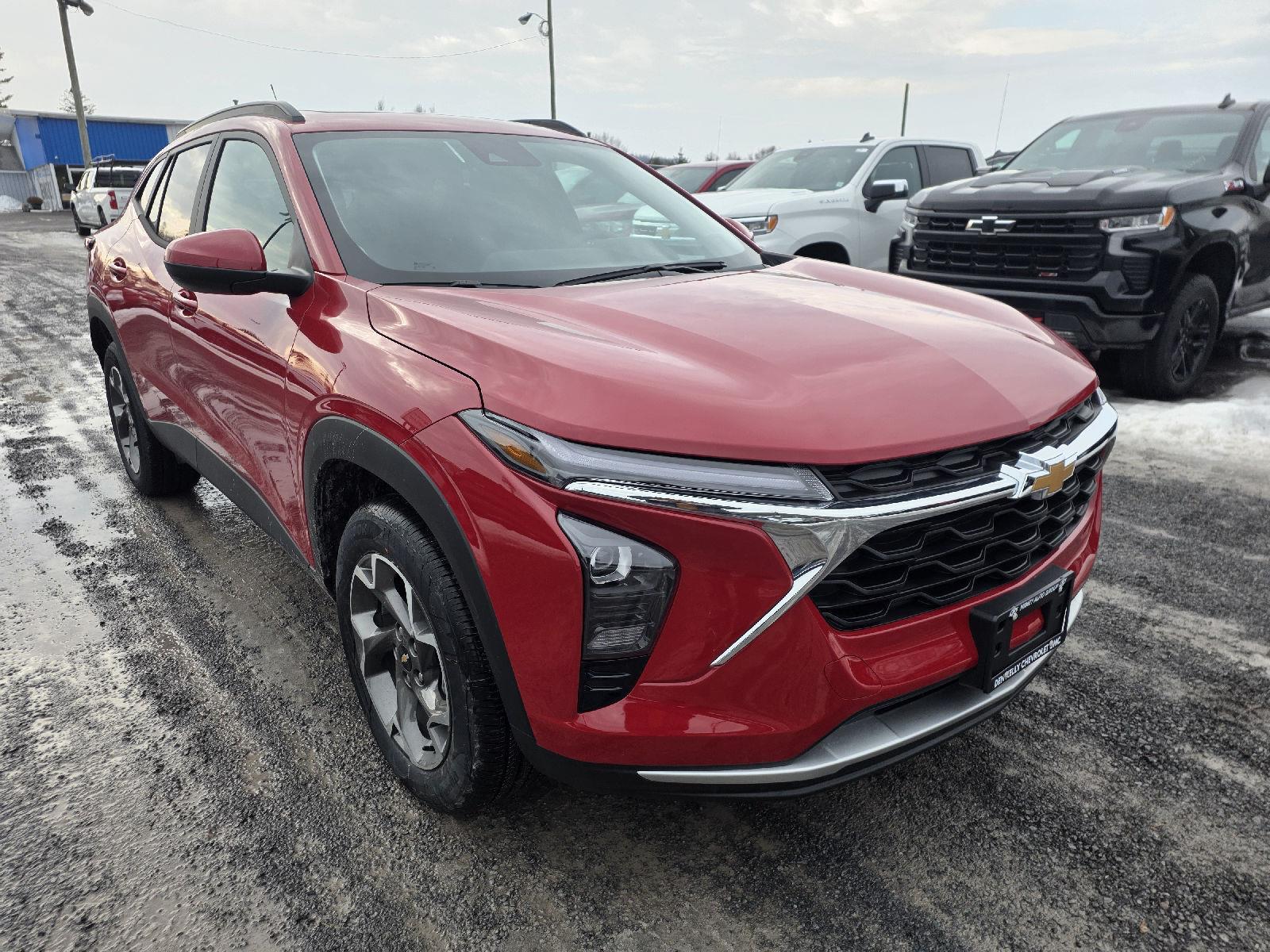 2026 Chevrolet Trax LT Image 2 of 26