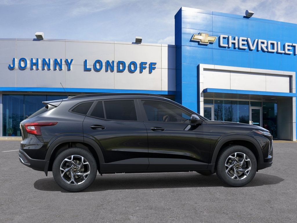 2026 Chevrolet Trax LT Image 6 of 24