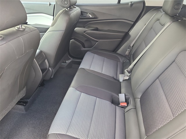 2026 Chevrolet Trax LT Image 11 of 34