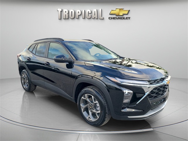 2026 Chevrolet Trax LT Image 3 of 34