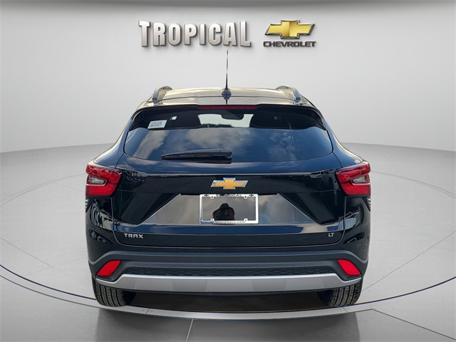 2026 Chevrolet Trax LT Image 6 of 34