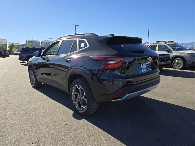 2026 Chevrolet Trax LT Image 12 of 38