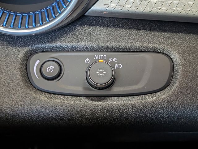 2026 Chevrolet Trax LT Image 21 of 25