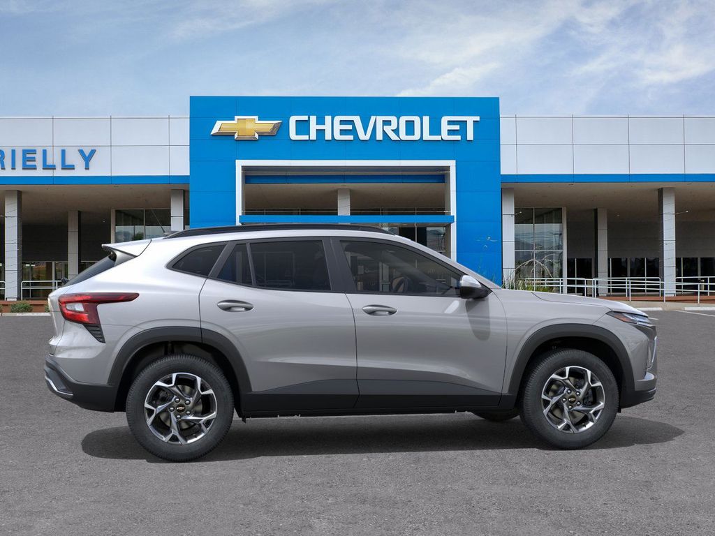 2026 Chevrolet Trax LT Image 6 of 24