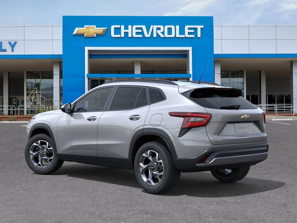 2026 Chevrolet Trax LT Image 8 of 24