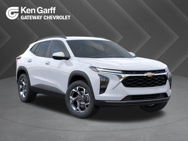 2026 Chevrolet Trax LT Image 2 of 24