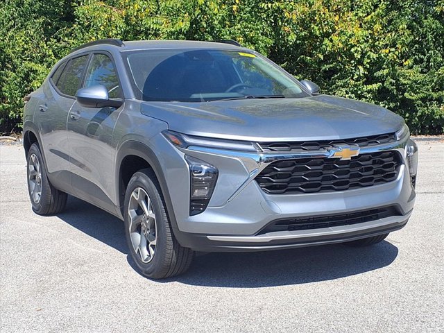 2026 Chevrolet Trax LT Image 4 of 26