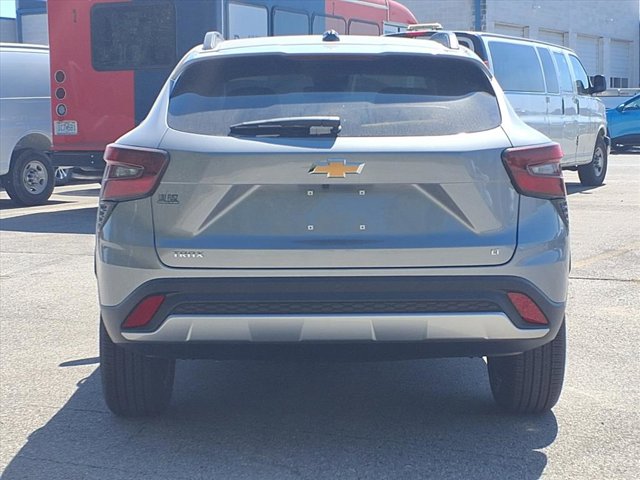 2026 Chevrolet Trax LT Image 7 of 26