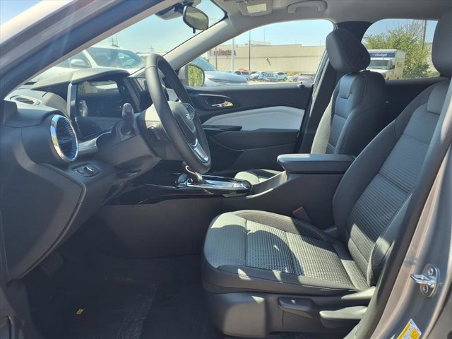 2026 Chevrolet Trax LT Image 12 of 26