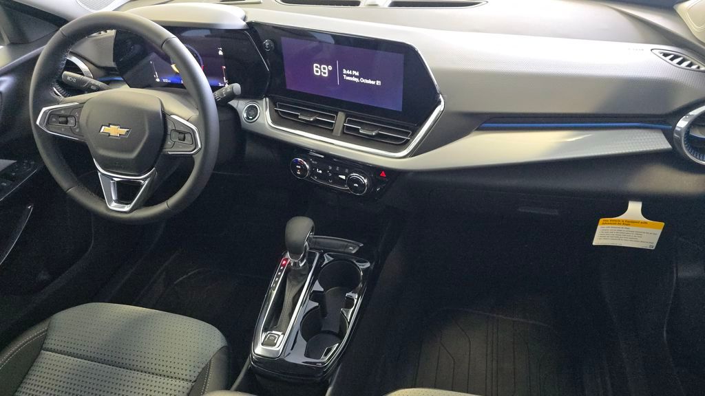 2026 Chevrolet Trax LT Image 13 of 29