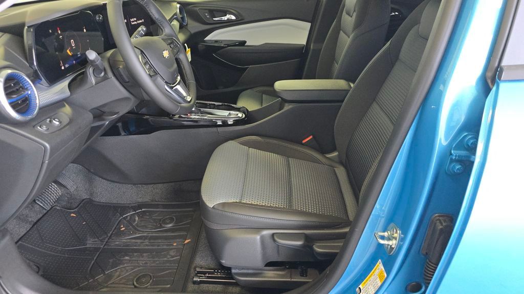 2026 Chevrolet Trax LT Image 12 of 29