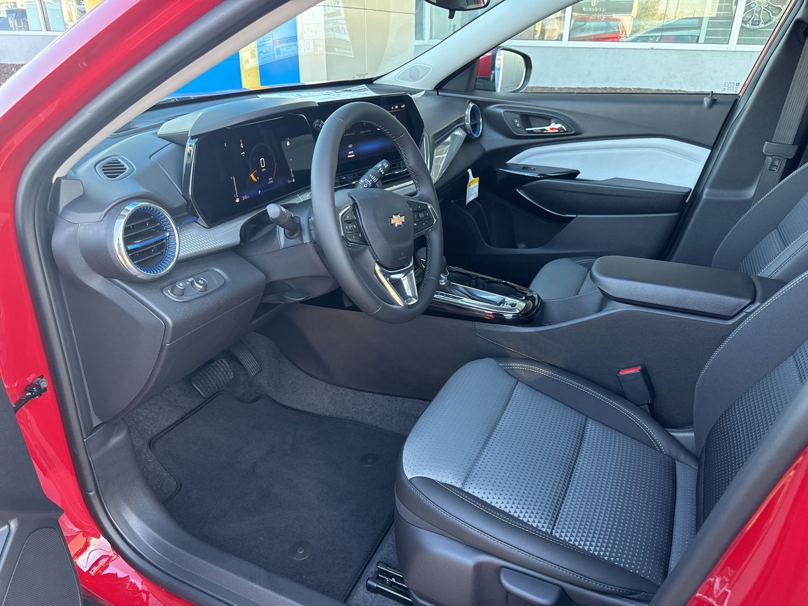 2026 Chevrolet Trax LT Image 16 of 35