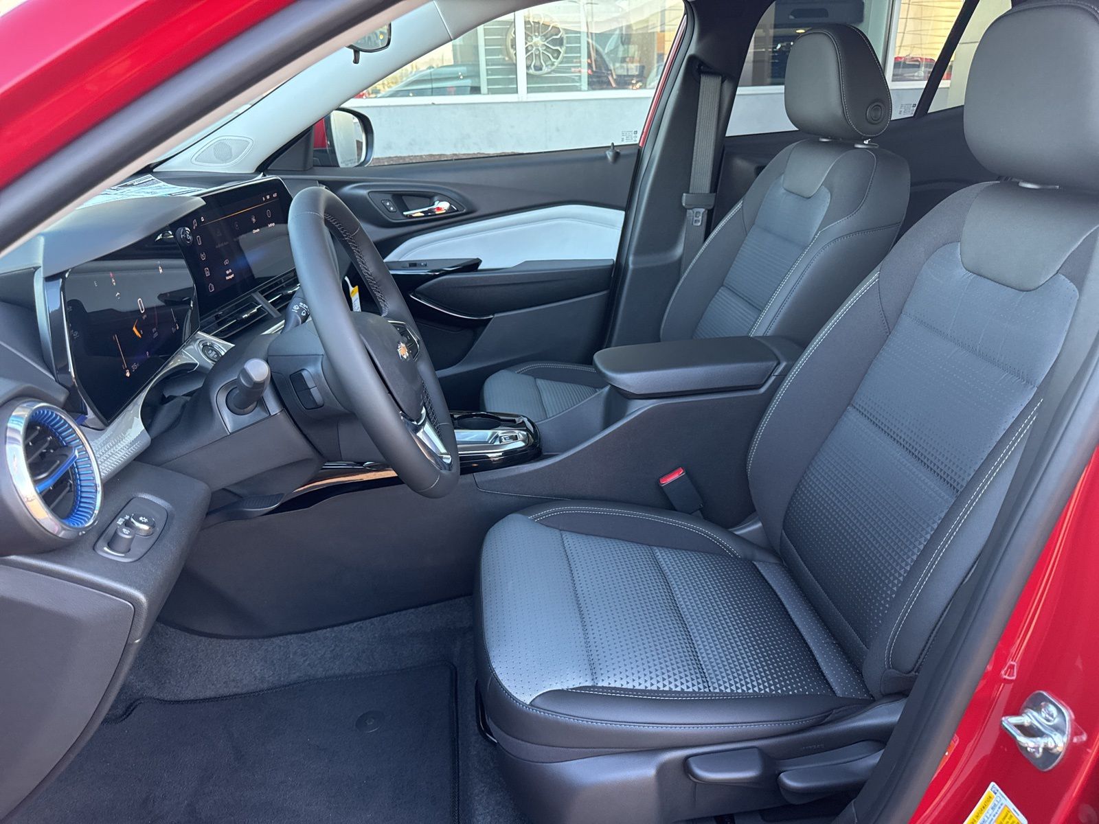 2026 Chevrolet Trax LT Image 12 of 35