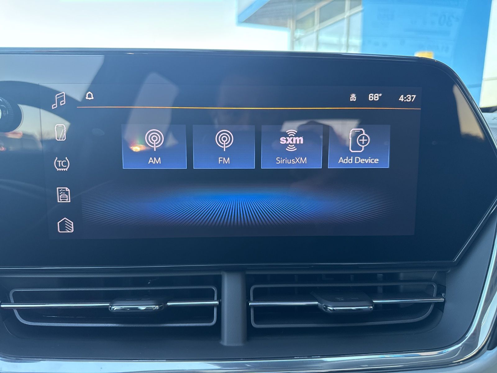 2026 Chevrolet Trax LT Image 21 of 35