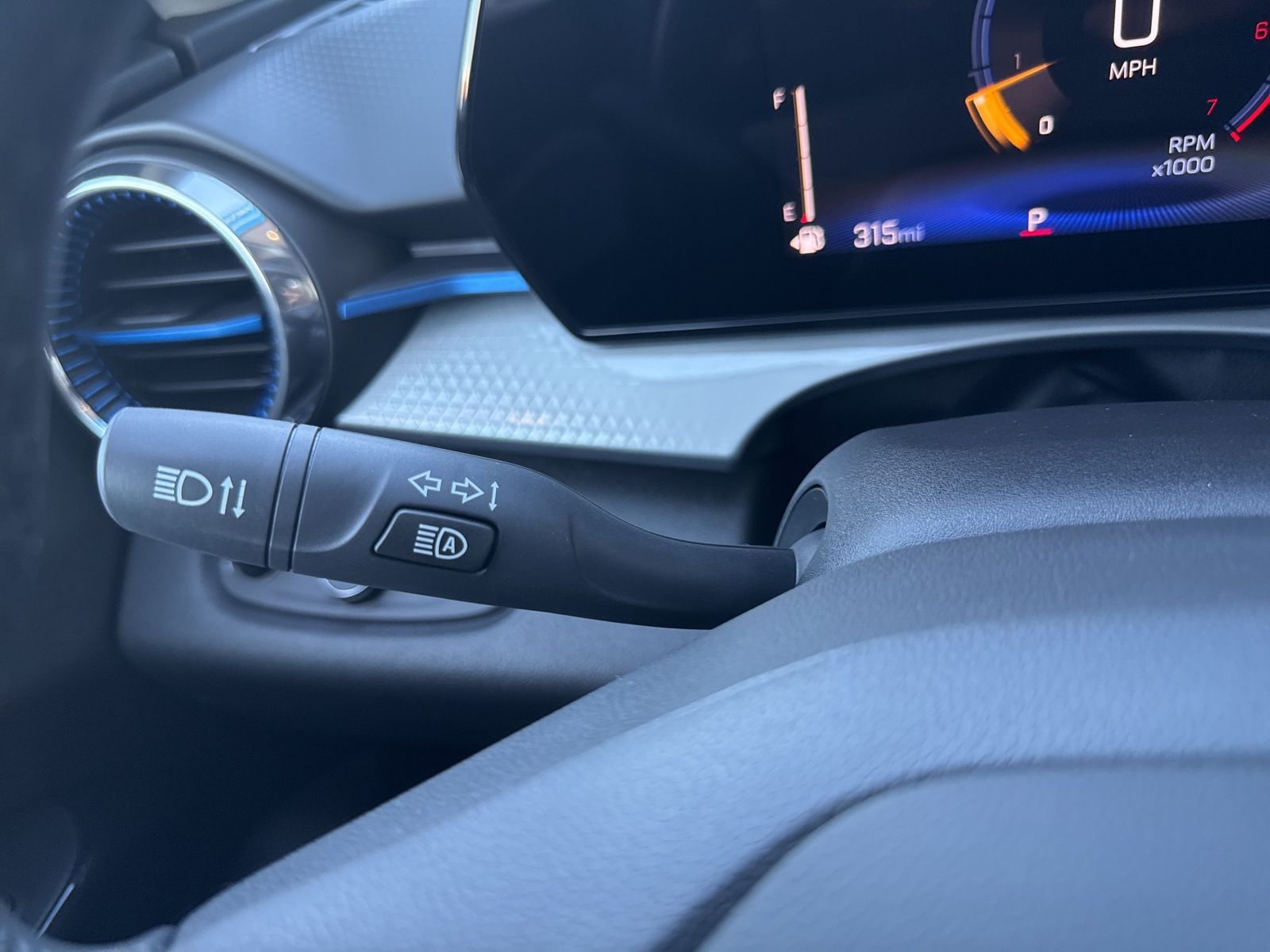 2026 Chevrolet Trax LT Image 18 of 35