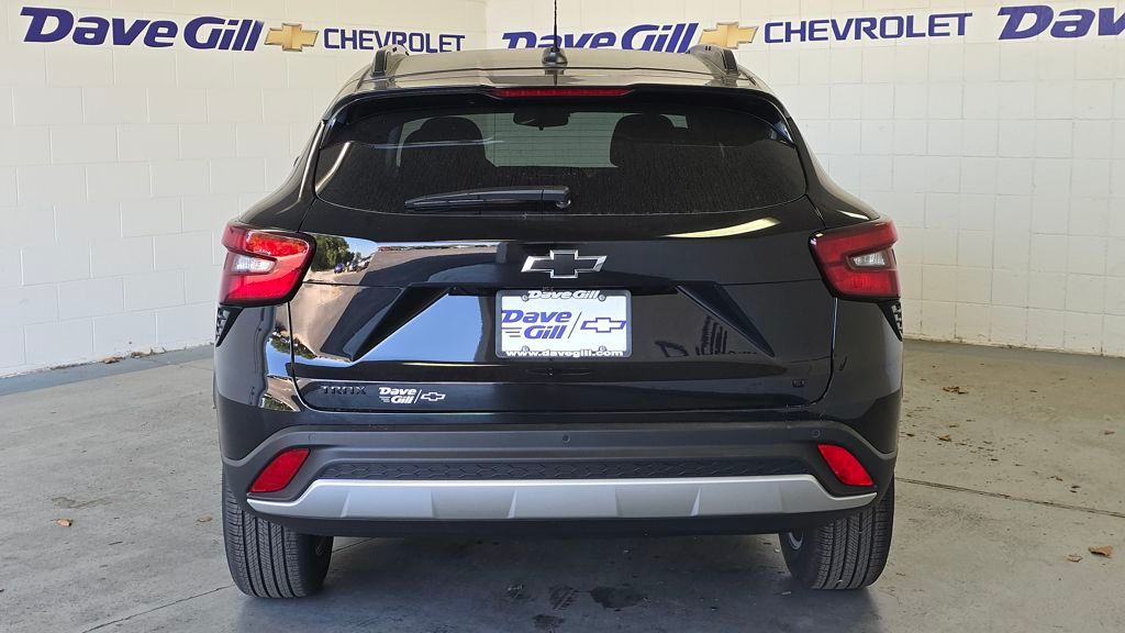 2026 Chevrolet Trax LT Image 9 of 30