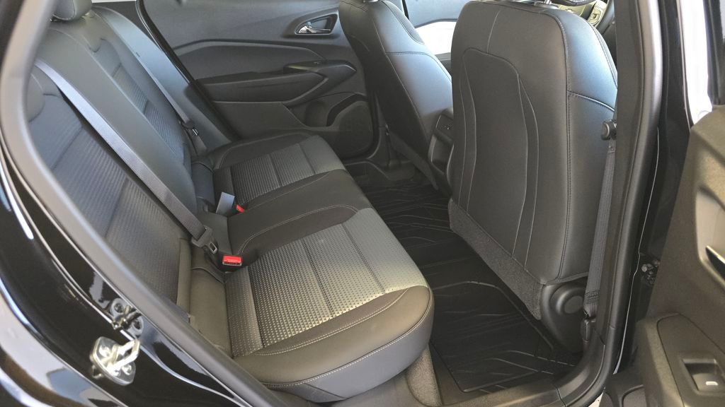 2026 Chevrolet Trax LT Image 10 of 30