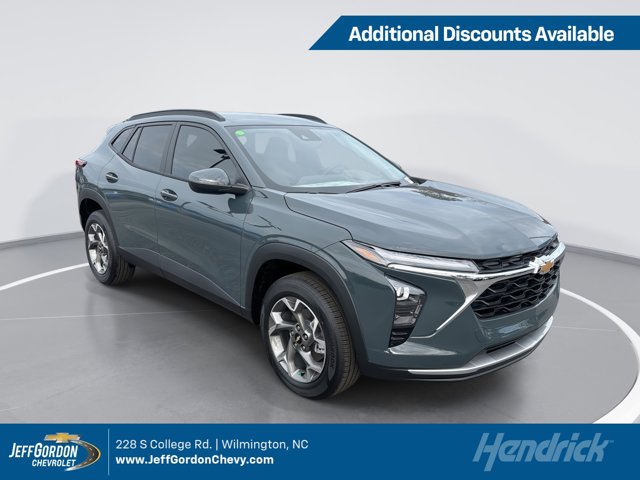 2026 Chevrolet Trax LT Image 4 of 25