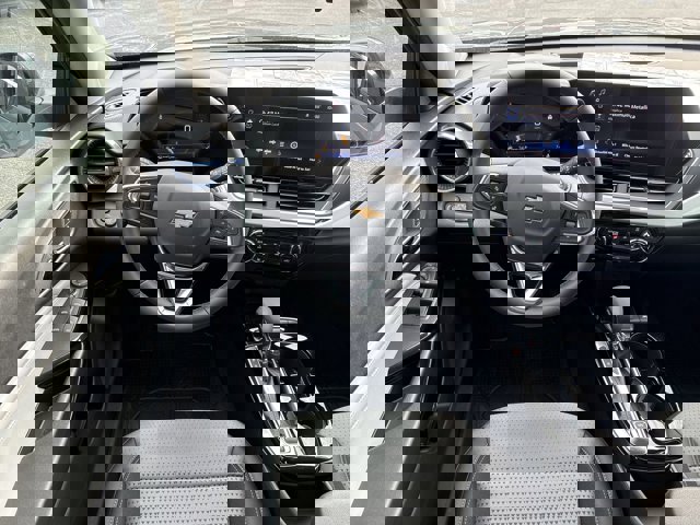 2026 Chevrolet Trax LT Image 16 of 25